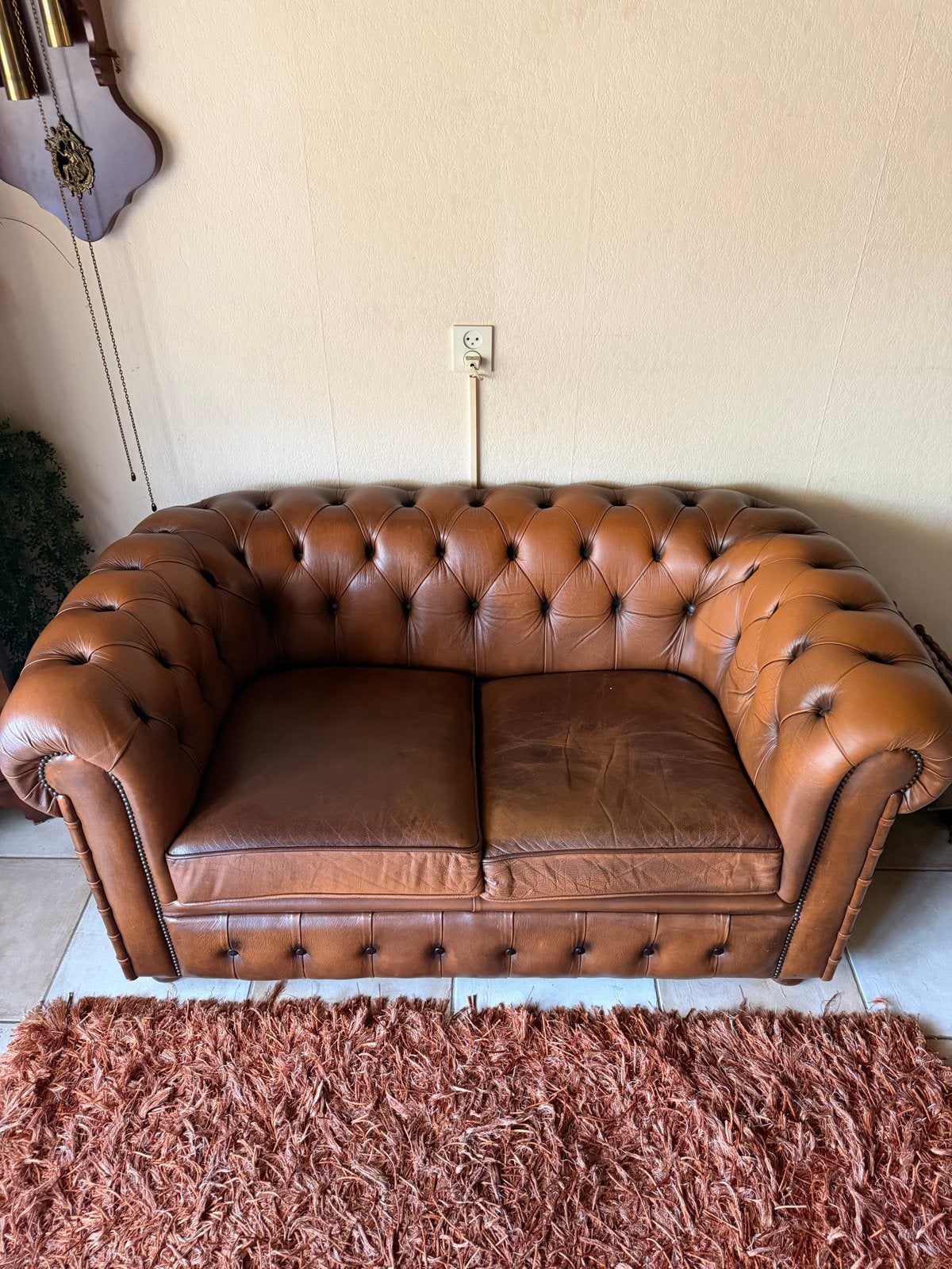 Chesterfield bank - Bruin leer, 2-zits, Ophalen, Gebruikt, 150 tot 200 cm, Tweepersoons
