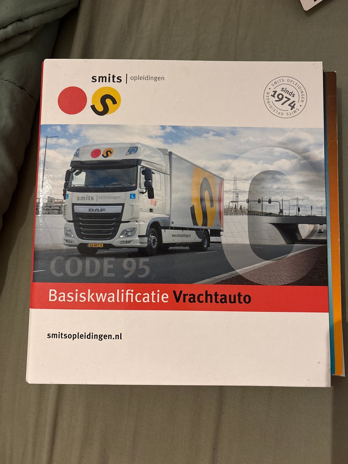 Code 95 Basiskwalificatie Vrachtauto & Theorieboeken, Ophalen, Zo goed als nieuw, MBO