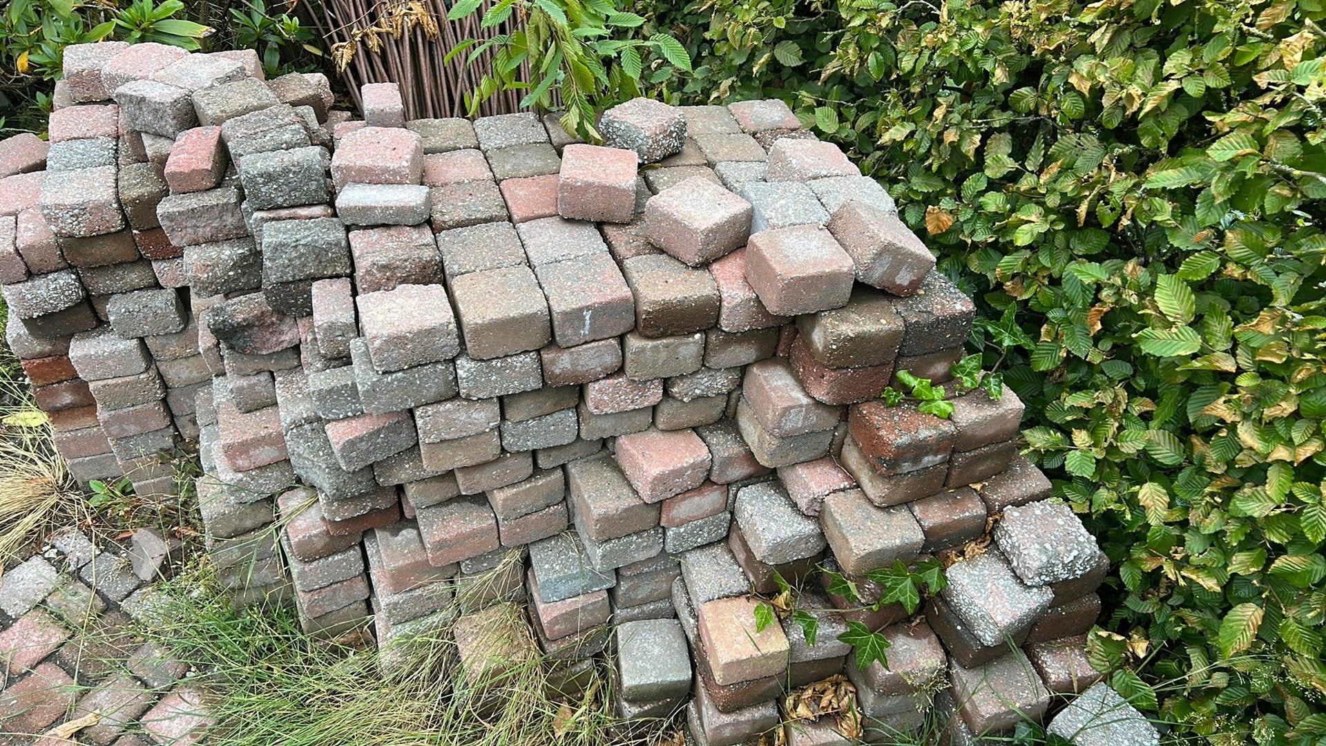 Gratis stenen circa 300, Ophalen of Verzenden, Gebruikt, Beton, Klinkers