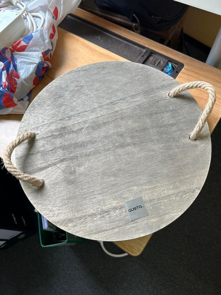 Gusta Decoratieve Ronde Houten Schaal met Touw Handvatten, Huis en Inrichting, Ophalen, Gebruikt, Schaal, Rond