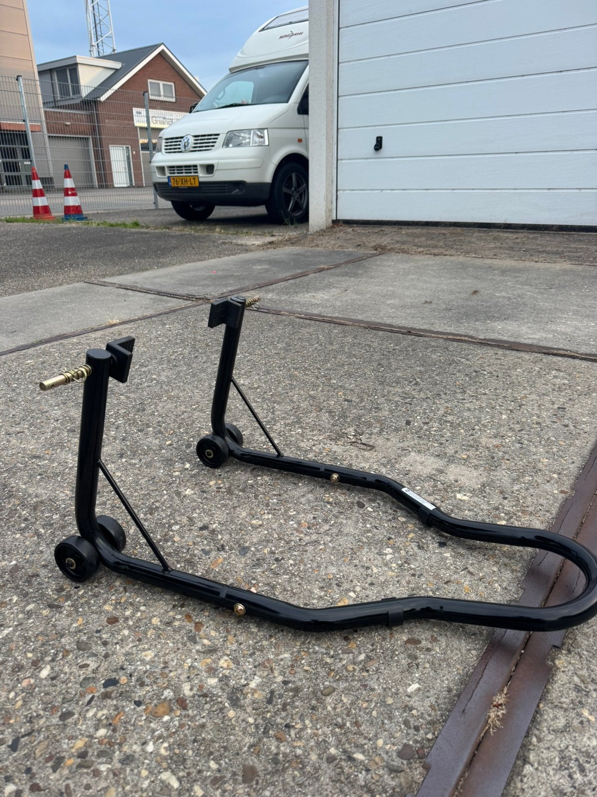 Motor bok L claw, Ophalen