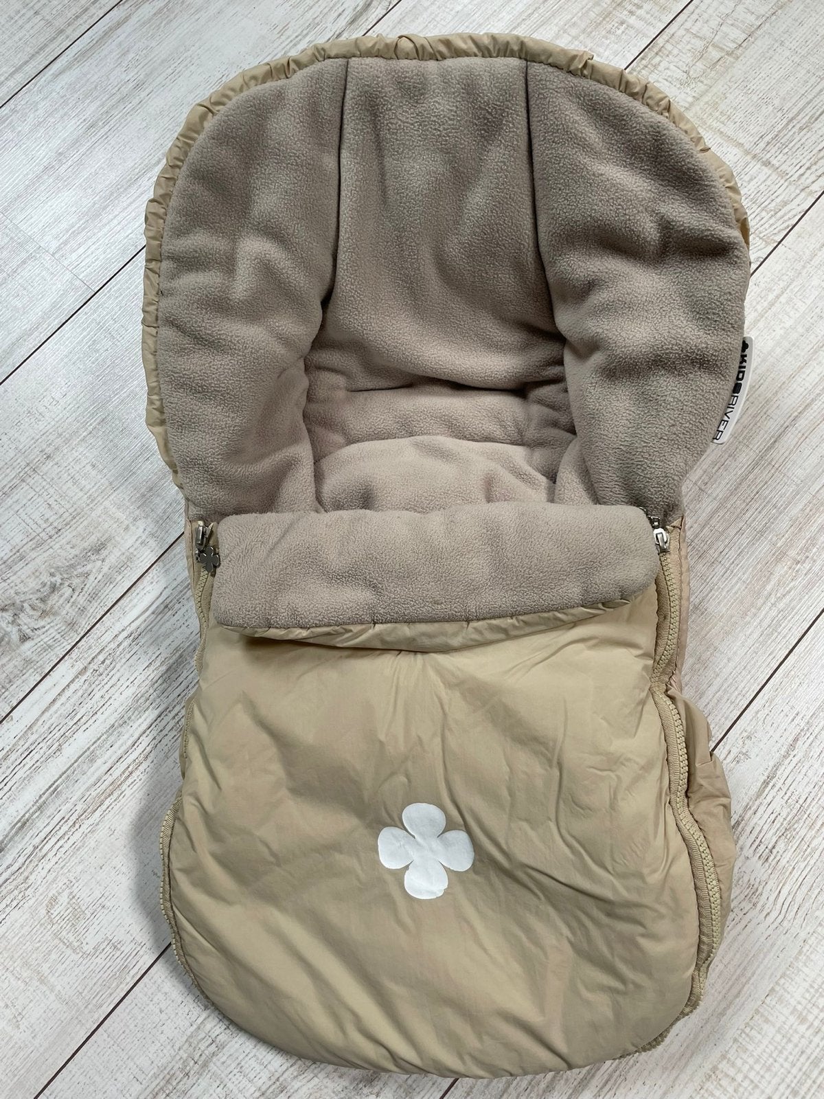 Kidsriver Slaapzak/Voetenzak Beige - Zo goed als nieuw, Kinderen en Baby's, Ophalen, Zo goed als nieuw, Slaapzak