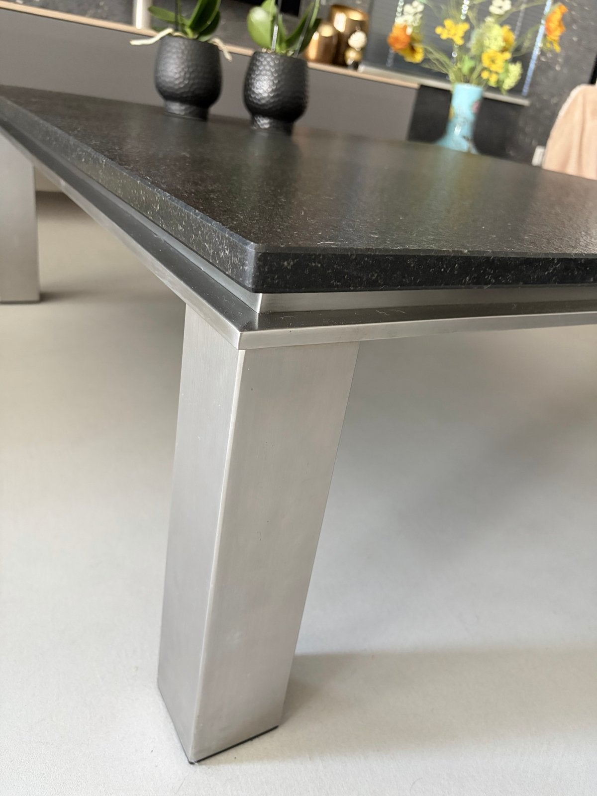 Moderne salontafel. Als nieuw. Geen kras of beschadiging., Huis en Inrichting, Tafels | Salontafels, Ophalen, Vierkant, Zo goed als nieuw