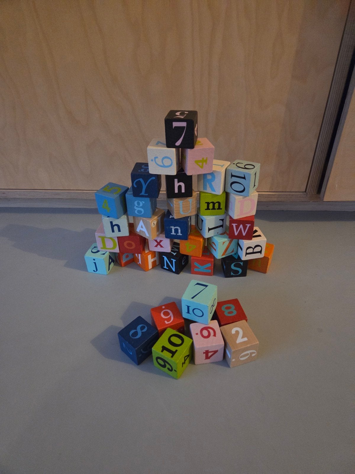 Houten blokken met letters en cijfers, Ophalen of Verzenden, Gebruikt, Overige typen