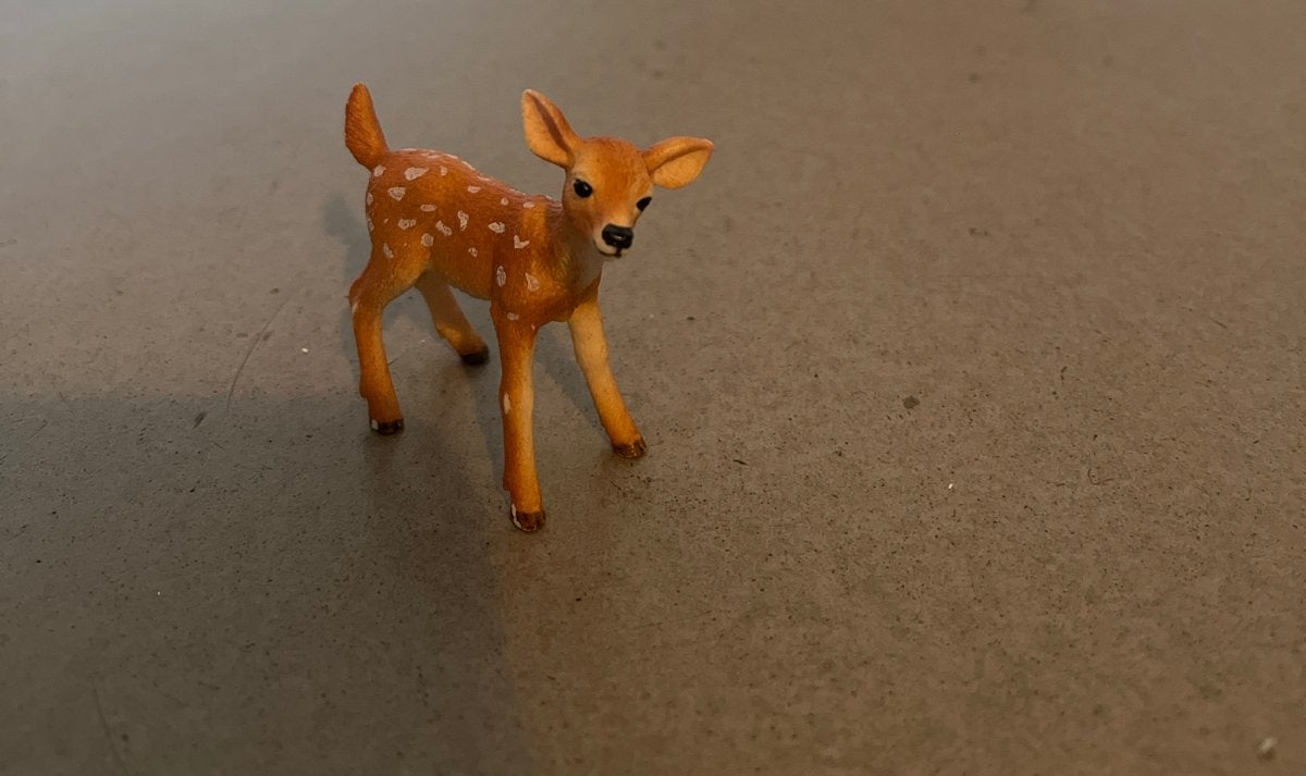 Schattig reekalfje beeldje - van schleich, Verzamelen, Dierenverzamelingen, Ophalen of Verzenden, Gebruikt, Hert, Beeldje of Figuurtje
