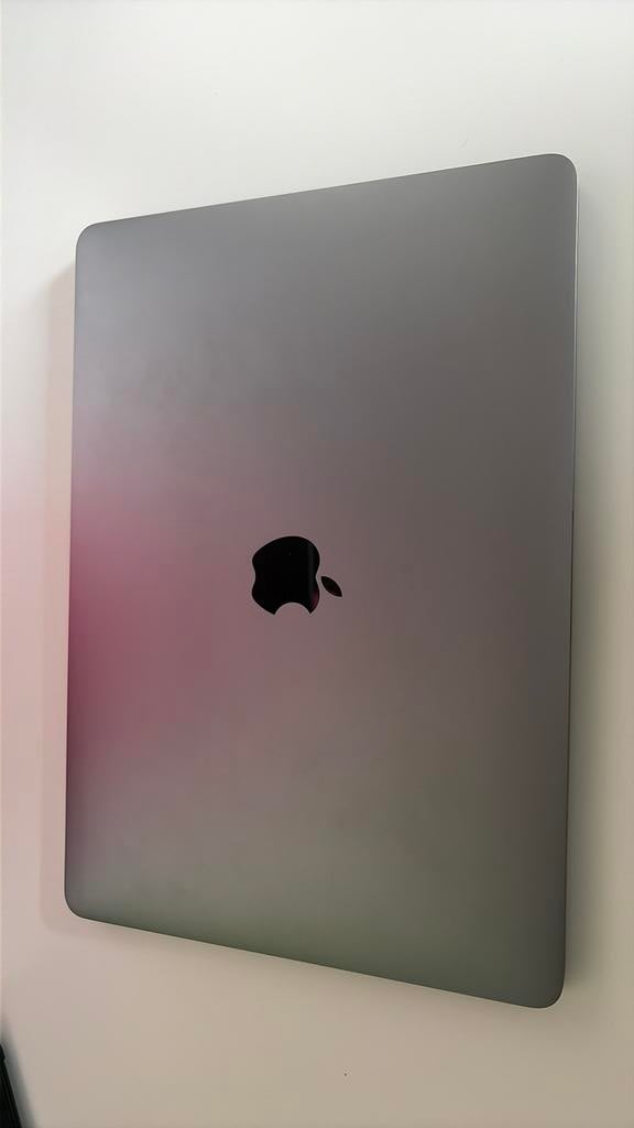 Macbook pro touchbar 2018, Computers en Software, Apple Macbooks, Gebruikt, 256 GB, Qwerty, 13 inch
