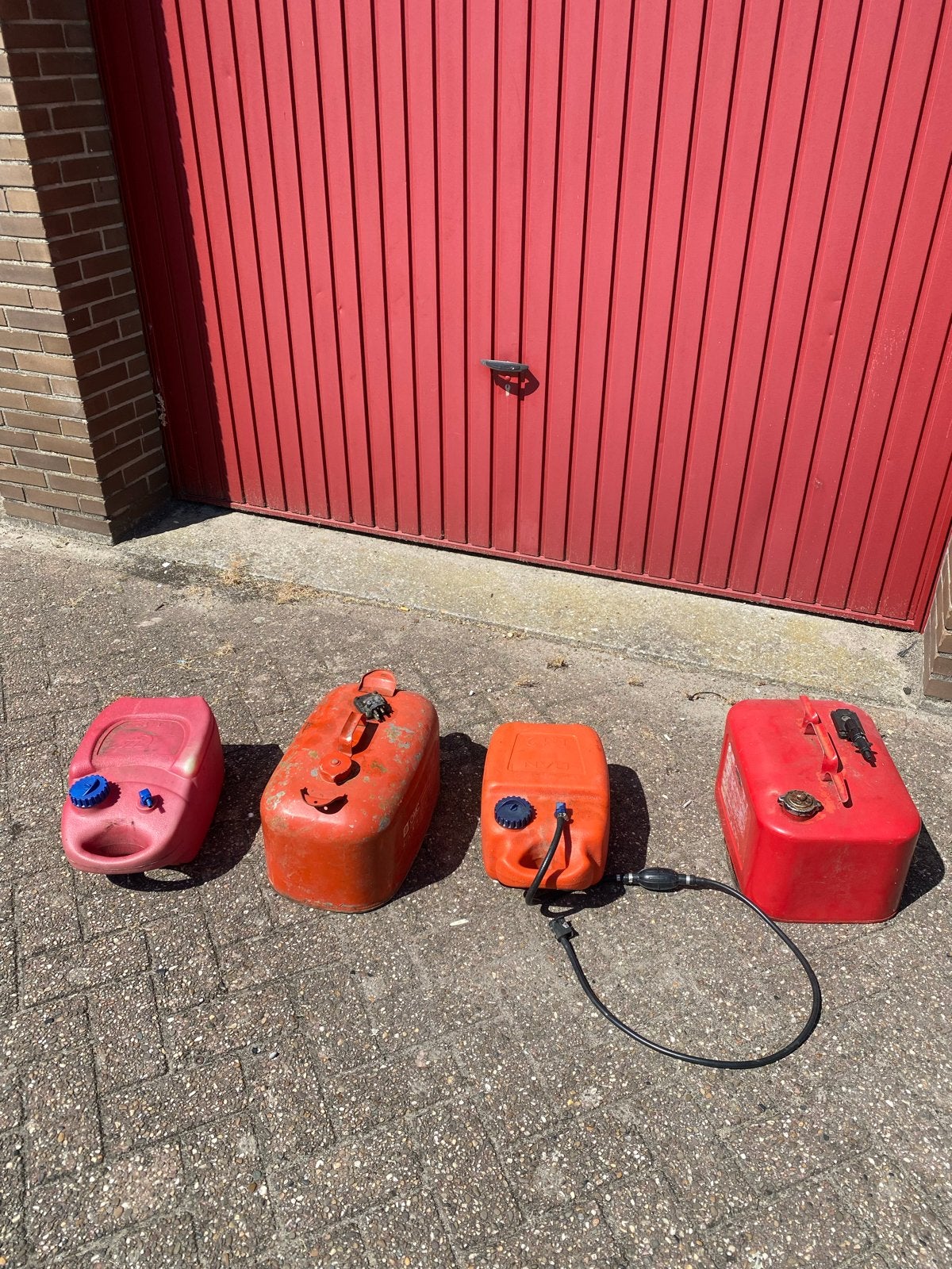 Diverse brandstoftanks voor buitenboordmotoren, Ophalen of Verzenden, Gebruikt, Motor en Techniek