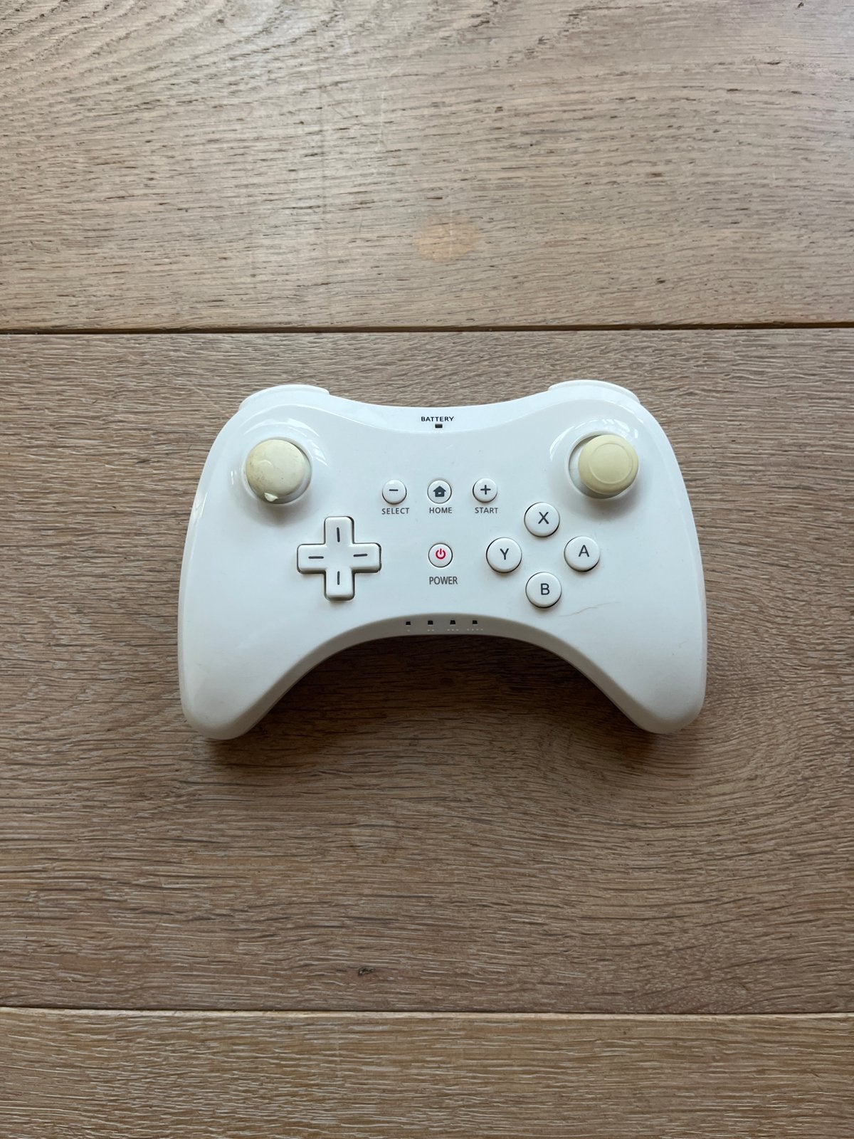 Wii U Pro Controller wit met oplaadkabel, Ophalen of Verzenden, Gebruikt, Met 1 controller