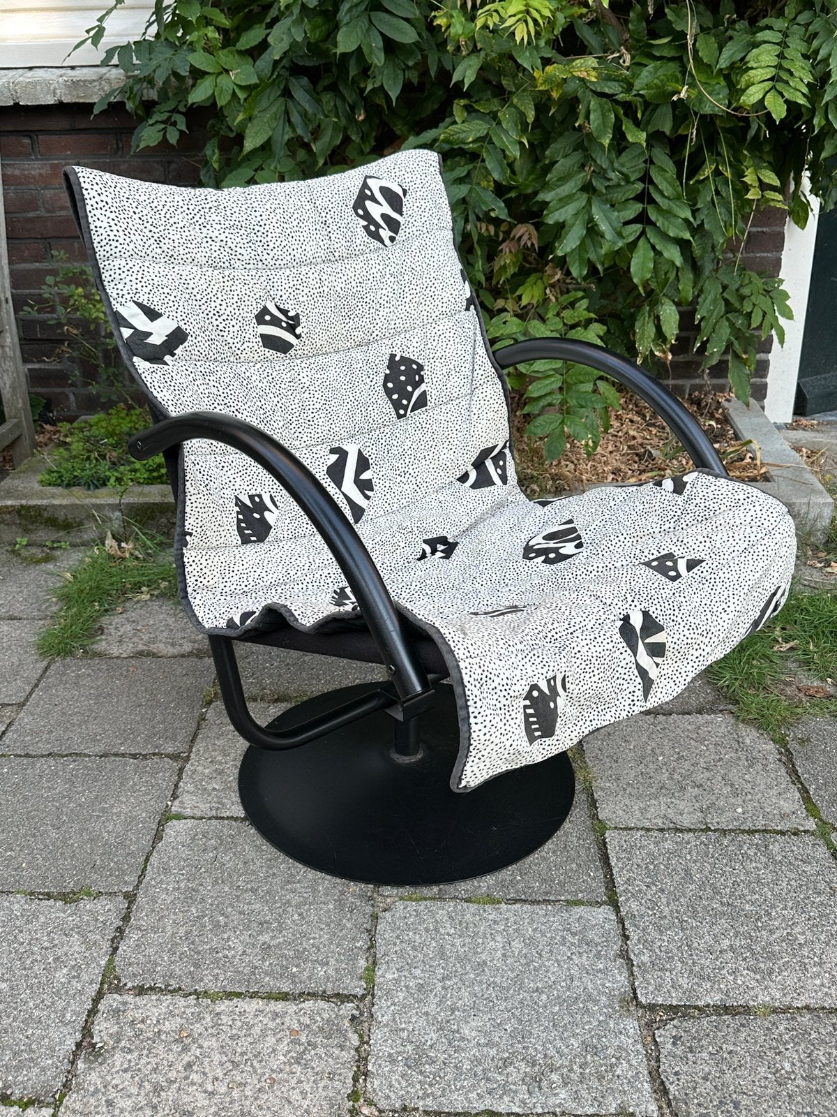 Vintage Ikea swivel chair 1980 1990 postmodern zwart wit, Ophalen, Gebruikt, Minder dan 75 cm, Postmodern