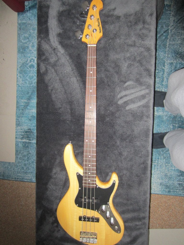 Nuno Morris Jazz Bass - Zeer goed exemplaar, Muziek en Instrumenten, Ophalen, Gebruikt, Elektrisch
