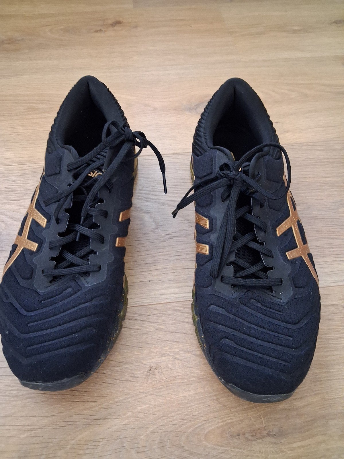 ASICS Hardloopschoenen Zwart Goud Maat 42.5, Zwart, Ophalen of Verzenden, Asics, Sneakers of Gympen
