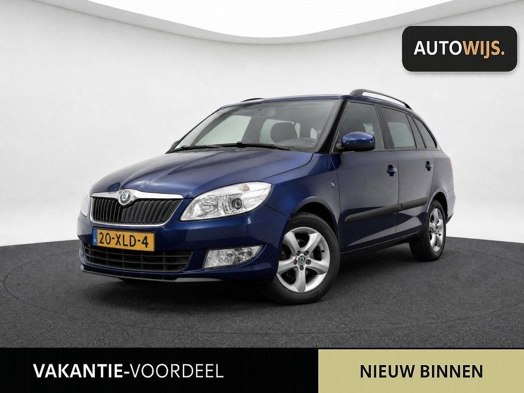 Skoda Fabia Combi 1.2 TSI Tour|XENON|TREKHAAK|NL AUTO|APK 6-, Voorwielaandrijving, Zwart, 4 cilinders, 1036 kg