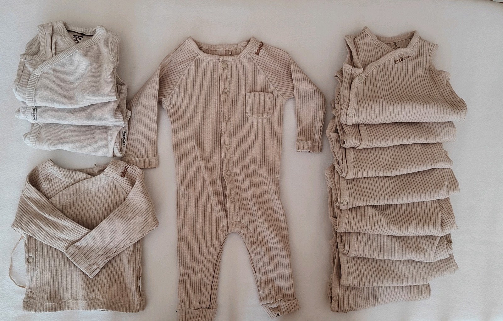 Newborn kleding set beige- heel goede staat, Ophalen of Verzenden, Zo goed als nieuw, Maat 62