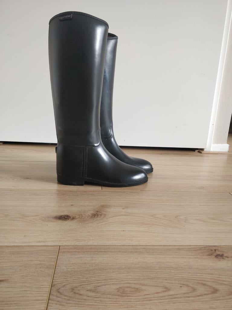 Paardrijlaarzen, Equitheme 39 - L met laarzenknecht., Dieren en Toebehoren, Paardrijkleding, Ophalen, Zo goed als nieuw, Dressuur
