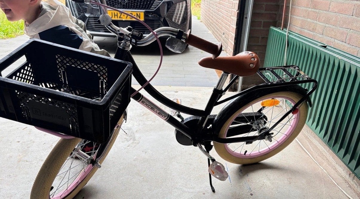 Kinderfiets Excellent 18 inch met mandje, Ophalen, Gebruikt, Terugtraprem, 16 tot 20 inch