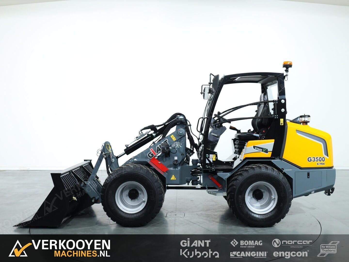 2026 Giant G3500 X-tra VK10766, Wiellader of Shovel