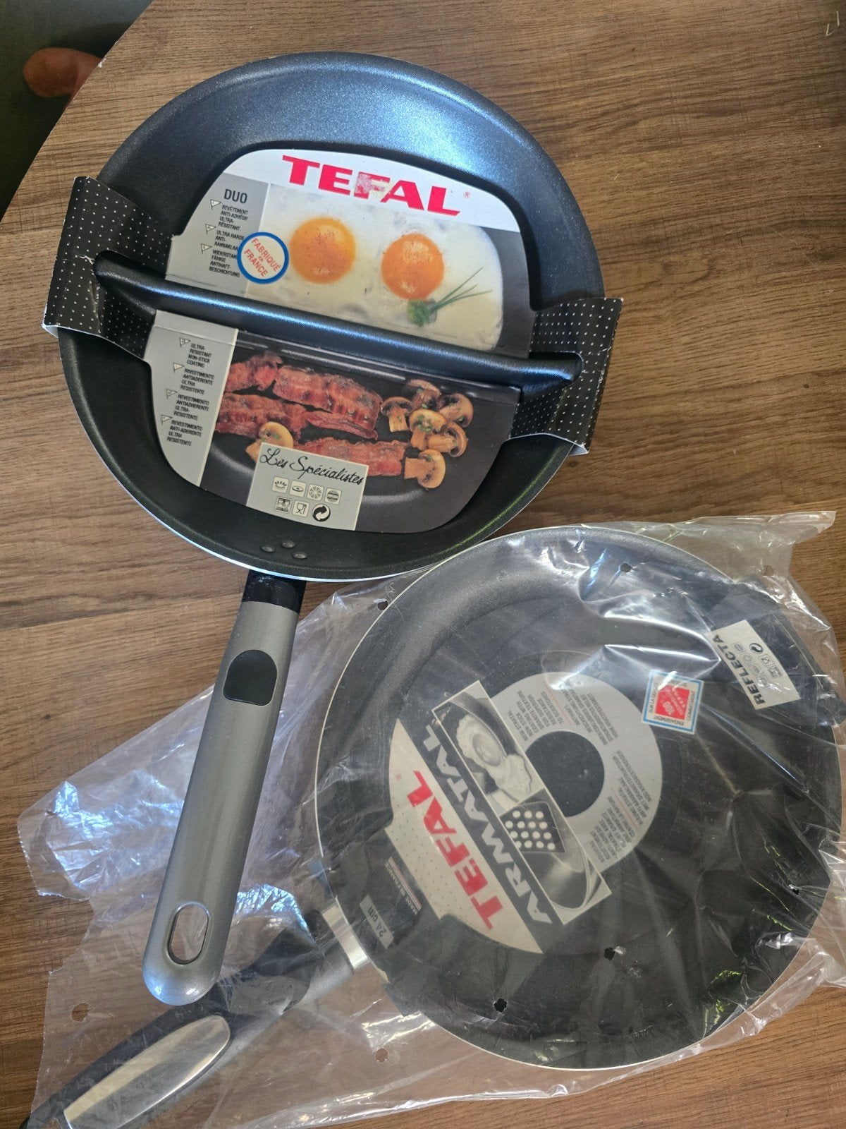 2 nieuwe Tefal koekenpannen 24 & 26 cm – Duo & Reflecta, Ophalen of Verzenden, Nieuw