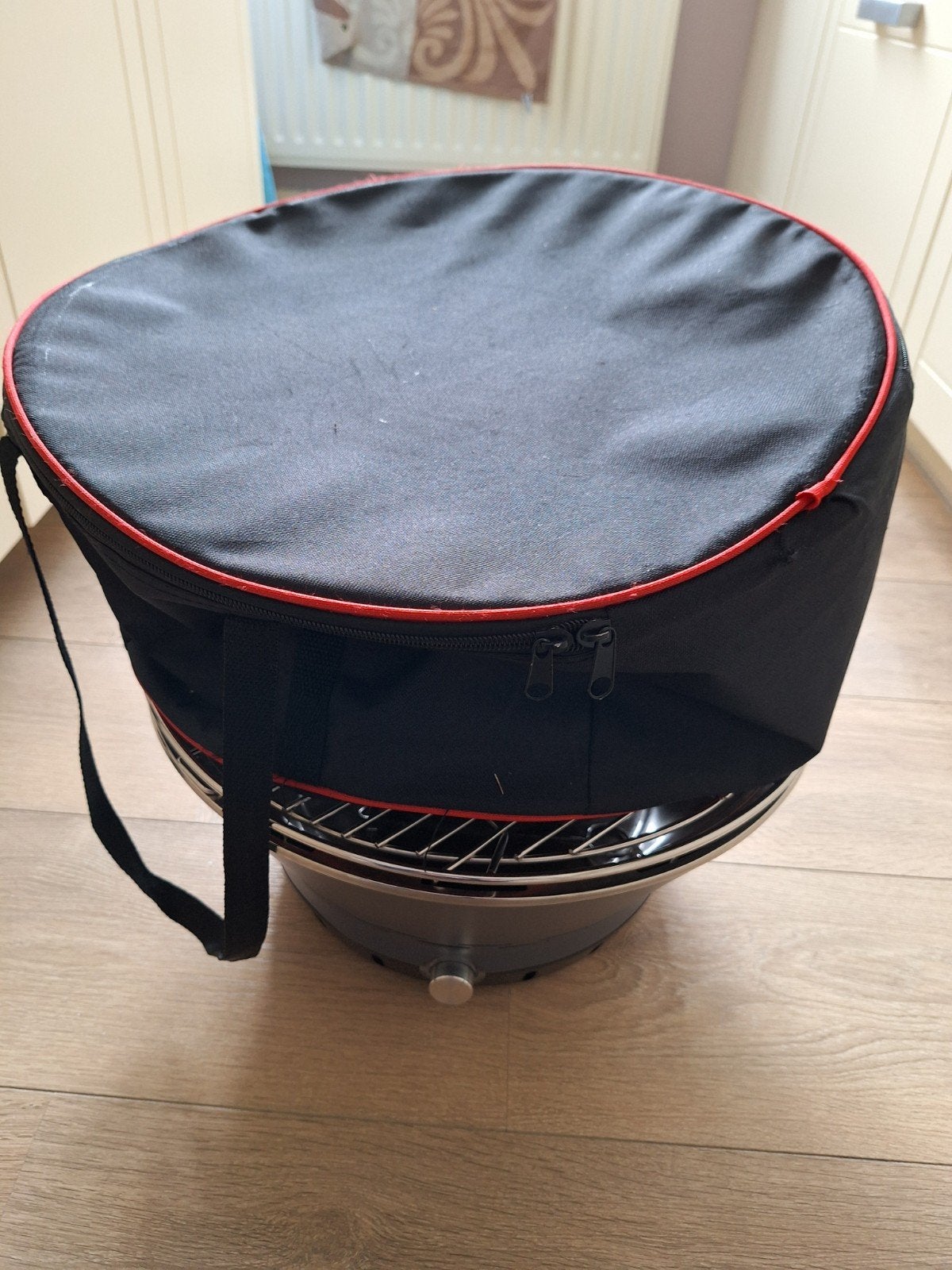 te koop tafel barbeque, Tuin en Terras, Ophalen, Zo goed als nieuw