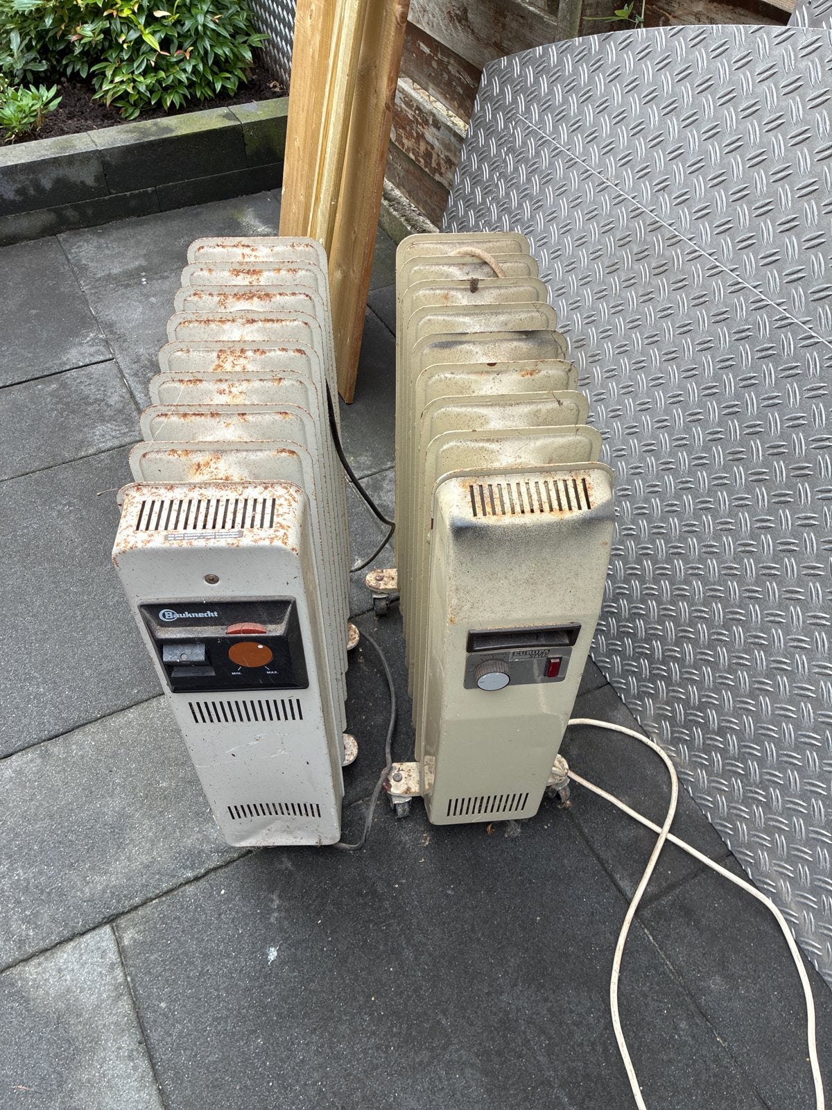 Oude radiatoren, roestig en gebruikt, Ophalen, Gebruikt, Radiator, 60 tot 150 cm