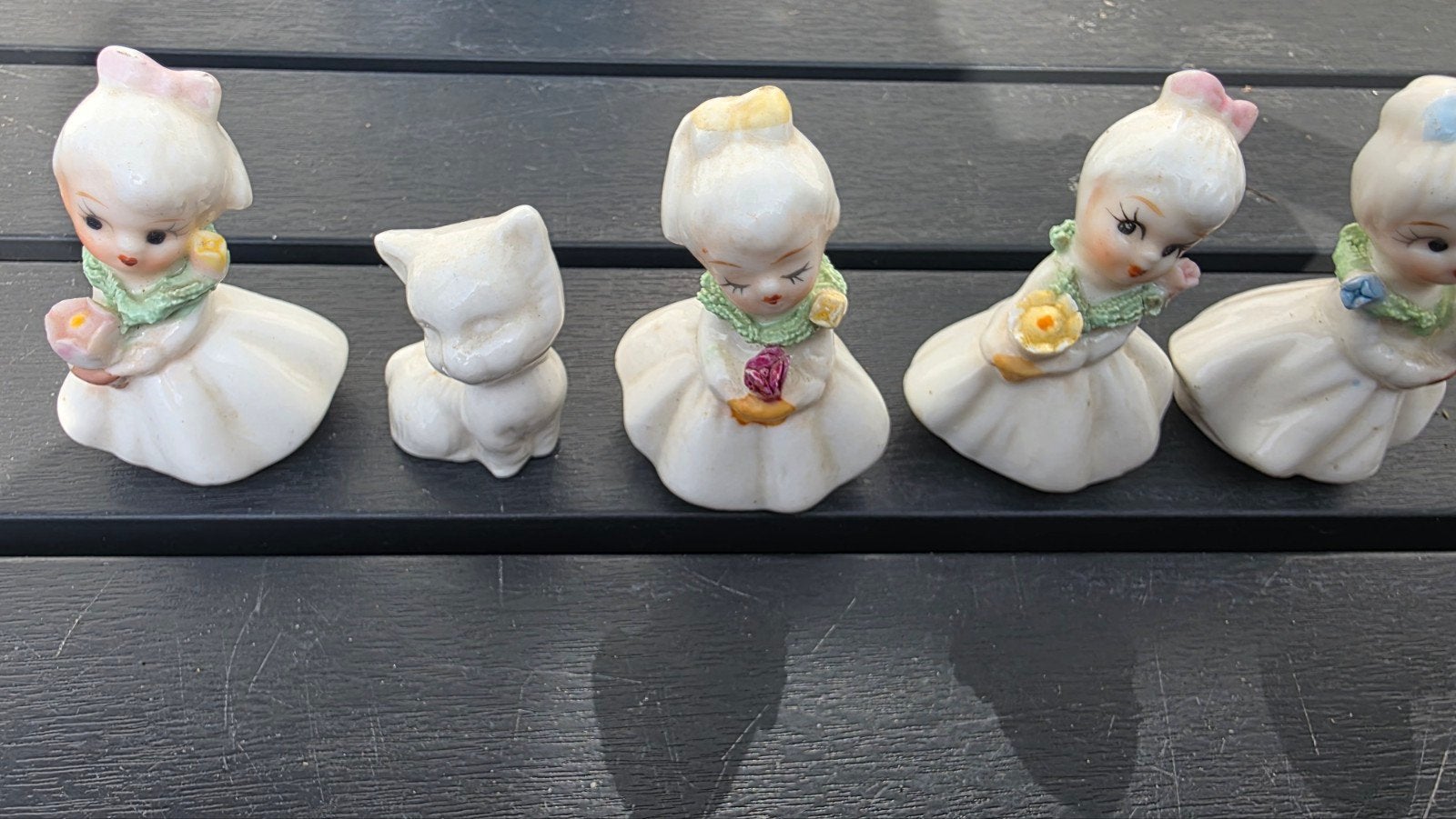 Prachtige vintage set Napco Bone China bloemenmeisjes + kat, Verzamelen, Ophalen of Verzenden, Zo goed als nieuw, Mens