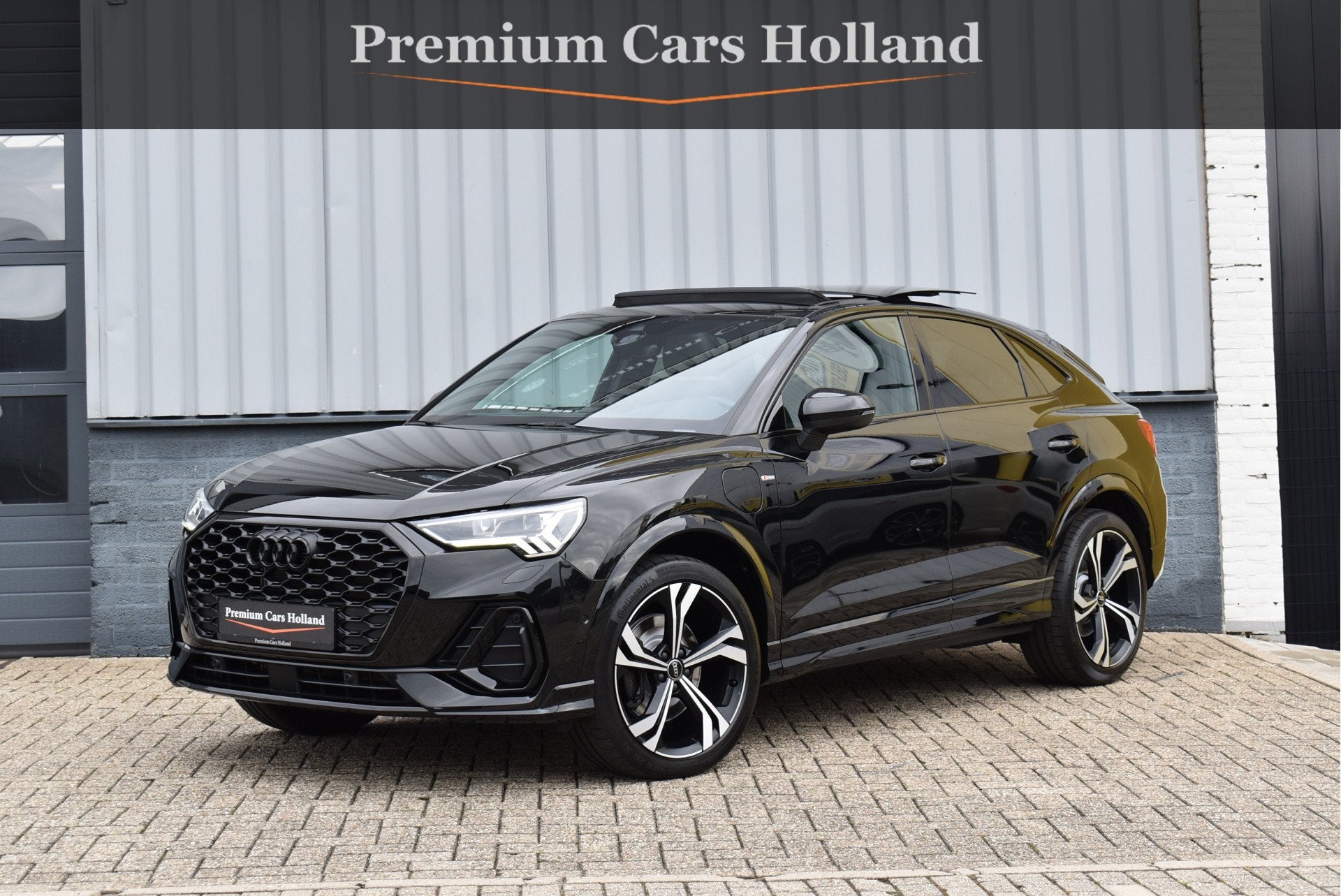 Audi Q3 Sportback 45 TFSI e S-Line 245 Pk Pano Leder Sfeer T, Dealer onderhouden, Gebruikt, Zwart, Automatische klimaatregeling