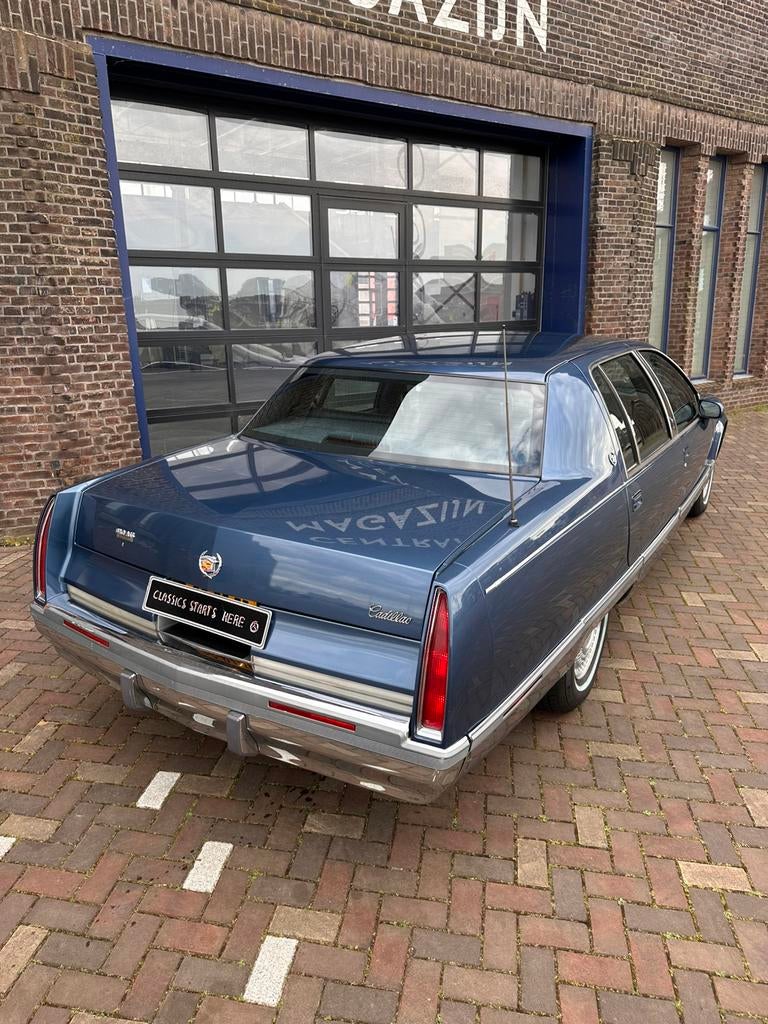 Cadillac Fleetwood 5.7 Brougham AUT 1993 Blauw, Auto's, Cadillac, Achterwielaandrijving, 8 cilinders, Blauw, Brougham
