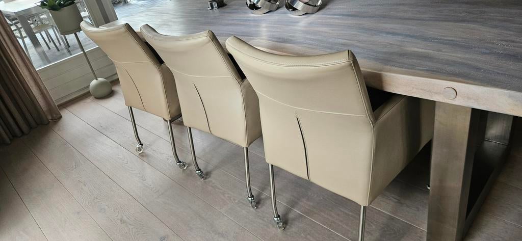 Eetkamerstoelen op wieltjes (beige leer), Huis en Inrichting, Ophalen of Verzenden