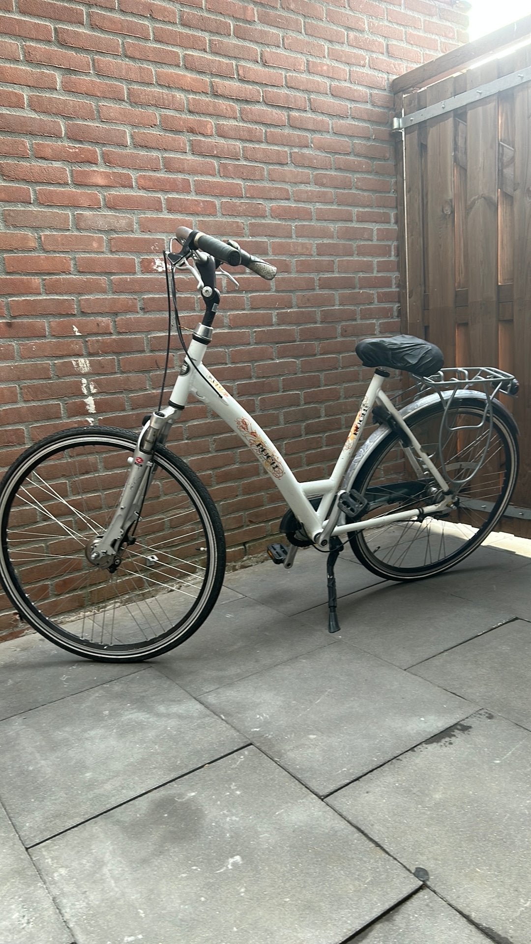 Een super Buch. Fiets alles werkt top. Zadel heeft gaten., Fietsen en Brommers, Versnellingen, 56 cm of meer, Zo goed als nieuw