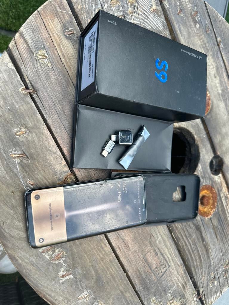 Samsung Galaxy S9 64 GB - Werkt perfect, slechte staat, Telecommunicatie, Mobiele telefoons | Samsung, Zwart, Touchscreen, Ophalen of Verzenden