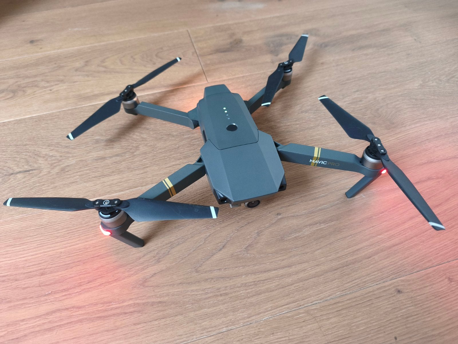 DJI Mavic Pro Fly More Combo - Compleet met accessoires, Ophalen, Cameradrone, 5 tot 10 kilometer, 15 tot 30 minuten