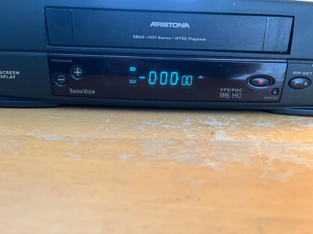 VHS HQ Aristona video recorder hifi stereo, Verzenden, Refurbished