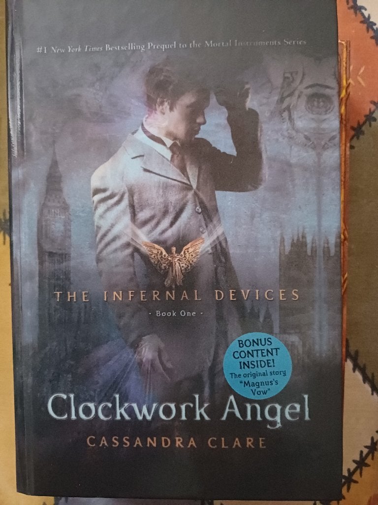 Cassandra Clare:clockwork angel.the infernal devices.HC, Ophalen, Gelezen, Cassandra Clare