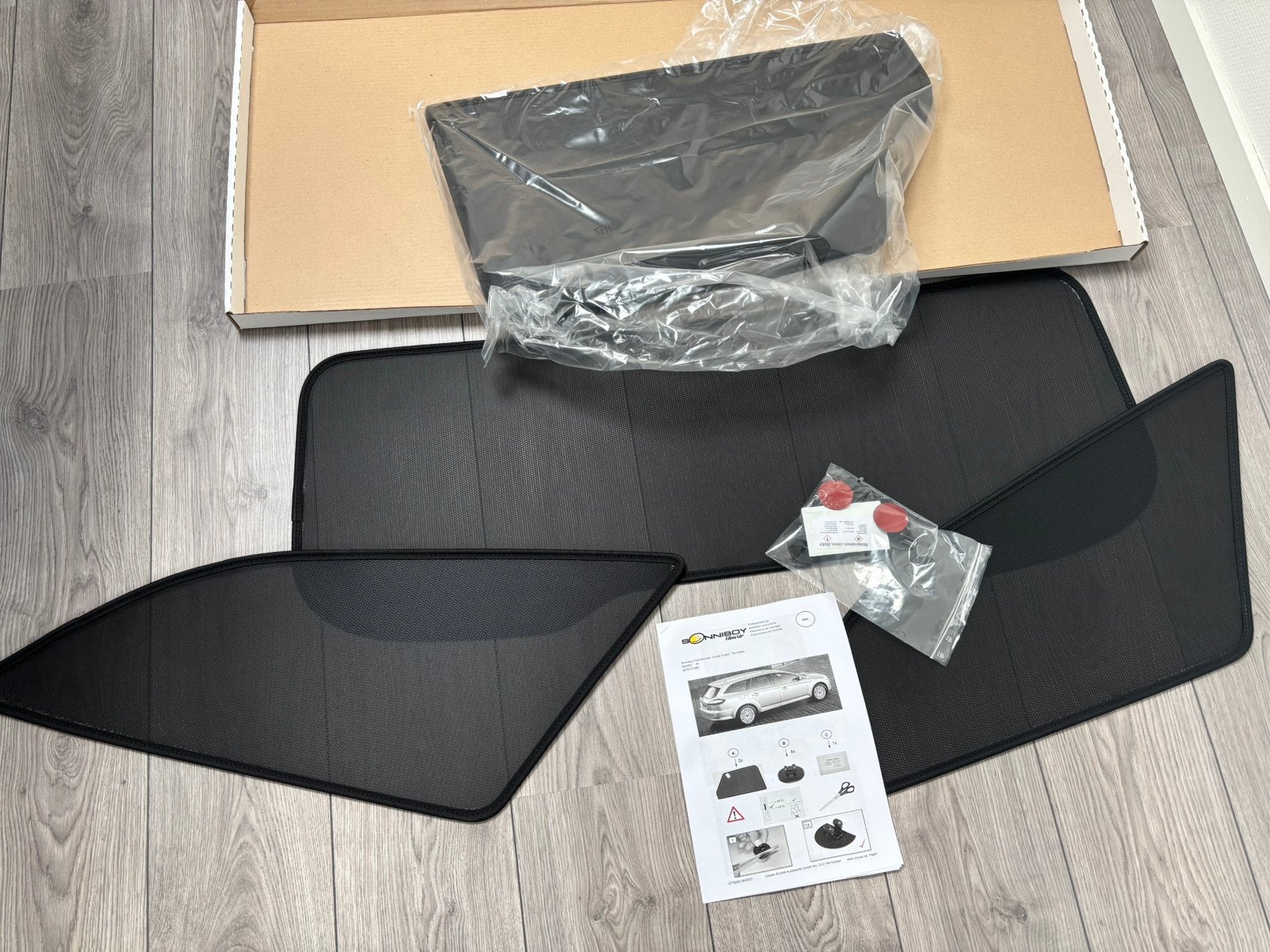 Sonniboy set Ford Mondeo wagon 2007-2013 zonneschermen, Ophalen of Verzenden, Gebruikt, Ford
