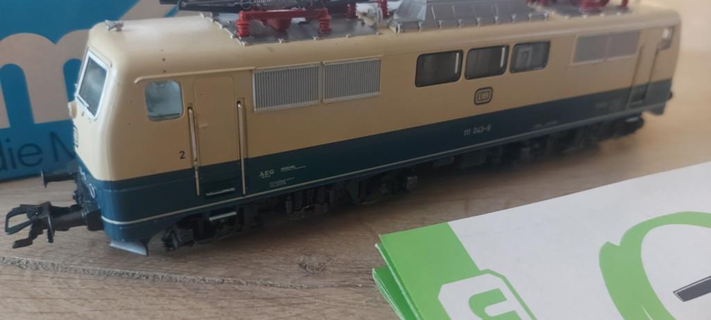Märklin DB br 111 43-06 e-loc artnr 3042 in ovp, Hobby en Vrije tijd, Modeltreinen | H0, Wisselstroom, Locomotief, Ophalen of Verzenden