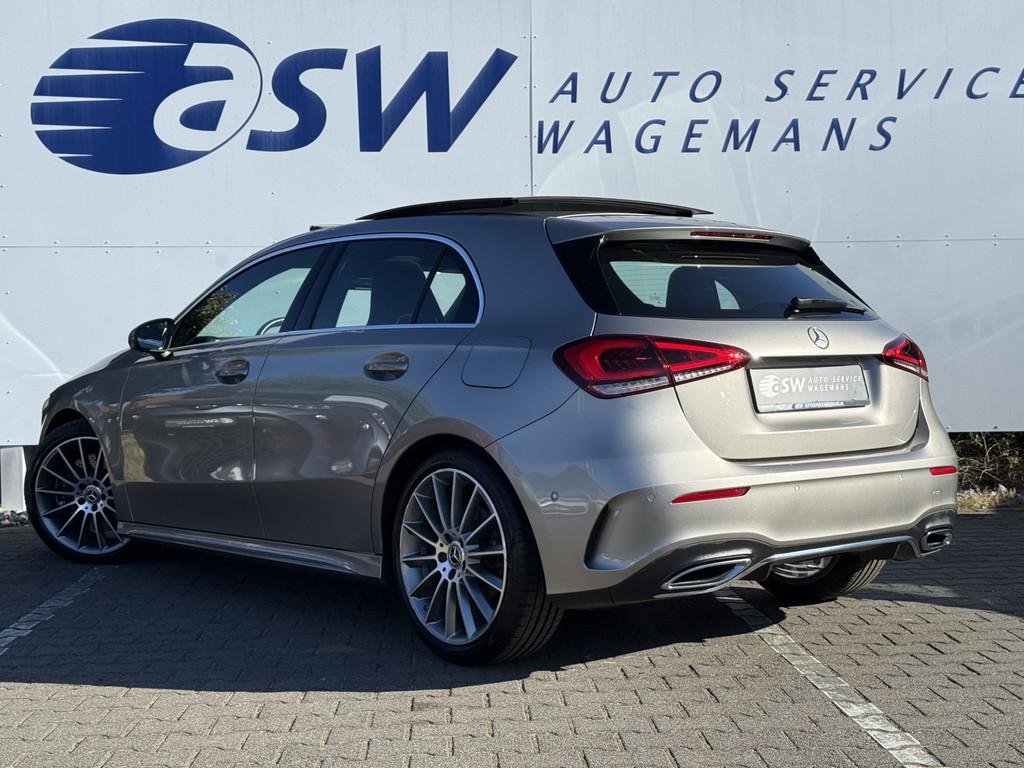 Mercedes-Benz A-Klasse 250 4MATIC AMG-Line | Pano | Trekhaak, Auto's, Mercedes-Benz, Gebruikt, 4 cilinders, Met garantie (alle)