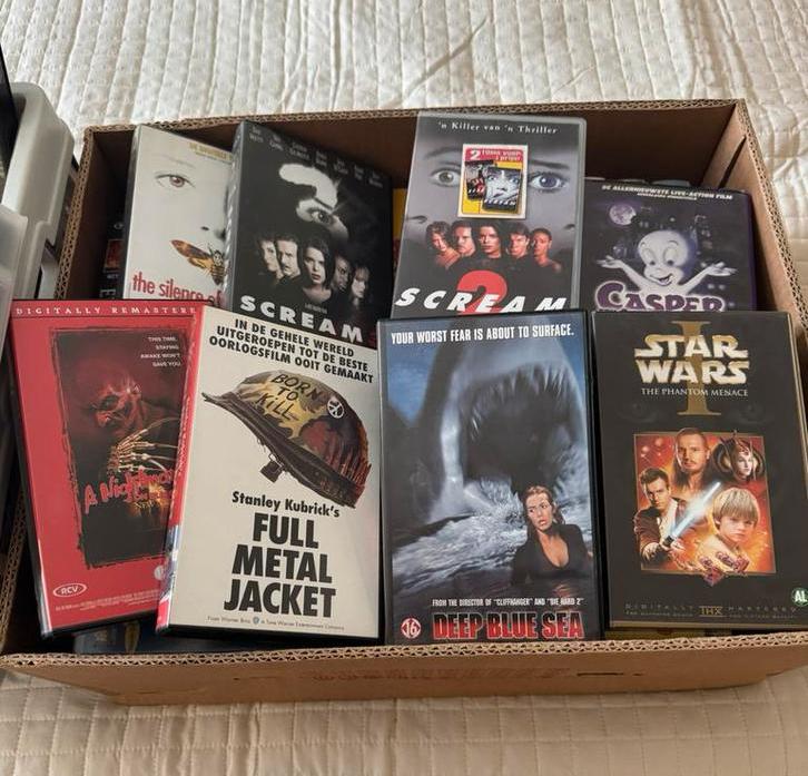 Grote partij VHS videobanden 70 films, Cd's en Dvd's, VHS | Film, Alle leeftijden, Ophalen, Gebruikt, Overige genres
