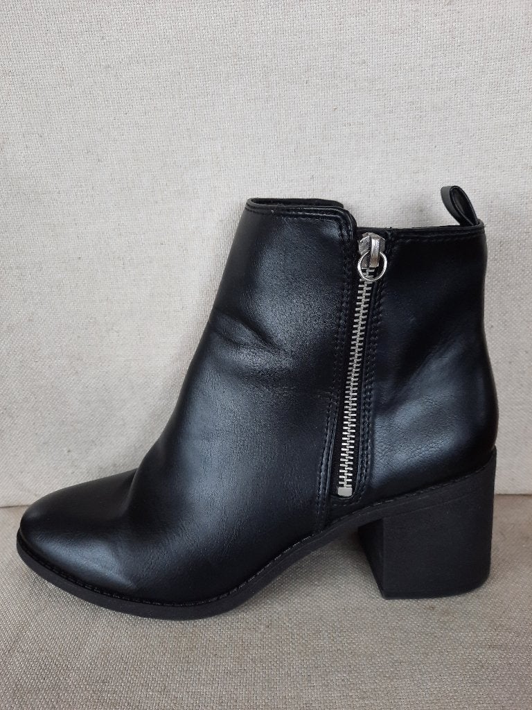 H&M laarsjes zwart met blokhak maat 40 - nieuw -, Kleding | Dames, Schoenen, H&M, Zwart, Lage of Enkellaarzen, Nieuw