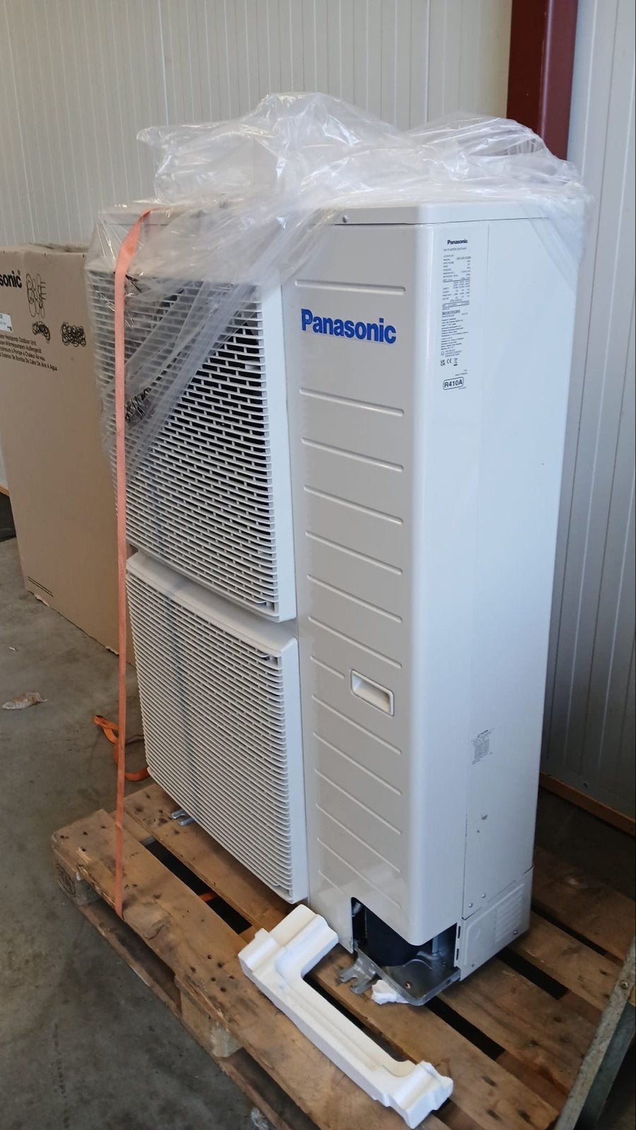 Panasonic WH-UX12HE8 Lucht-water warmtepomp (buitenunit), Nieuw, Ophalen of Verzenden, Energieklasse A of zuiniger, Koelen en Ontvochtigen