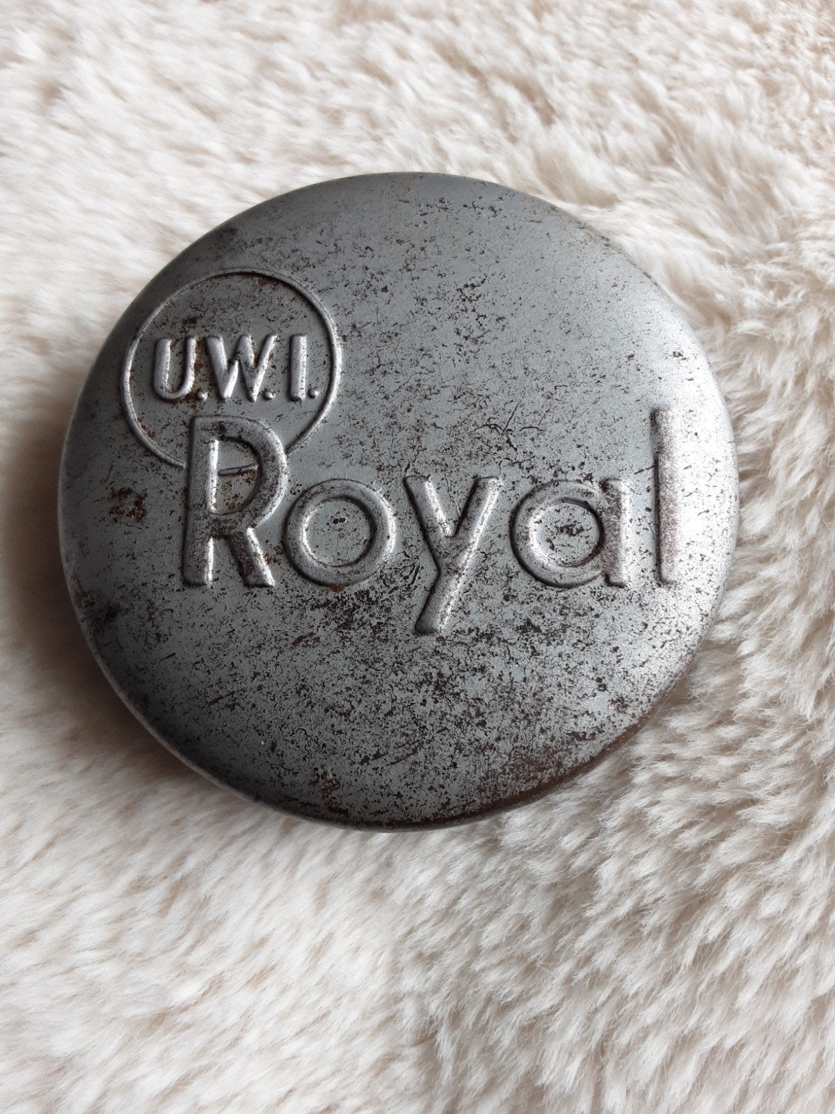 SCHOENSMEER Blikje , Uwi - Royal., Verzamelen, Blikken, Ophalen of Verzenden, Gebruikt, Overige
