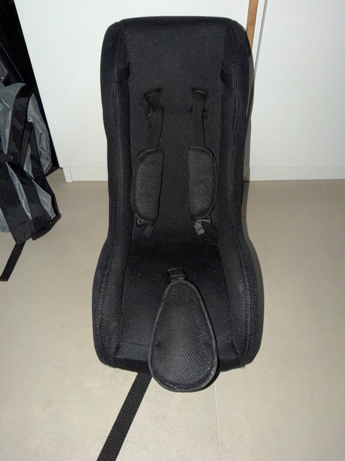 Urban arrow melia peuterschaal met bevestigingsmateriaal, Ophalen of Verzenden, Zo goed als nieuw, 0 t/m 13 kg, Voorzitje