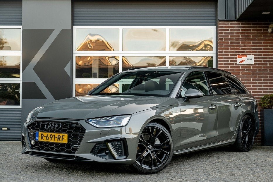 Audi A4 Avant 40 TFSI S line | Panorama | Bang & Olufsen | T, Auto's, Gebruikt, 4 cilinders, 1984 cc, Origineel Nederlands