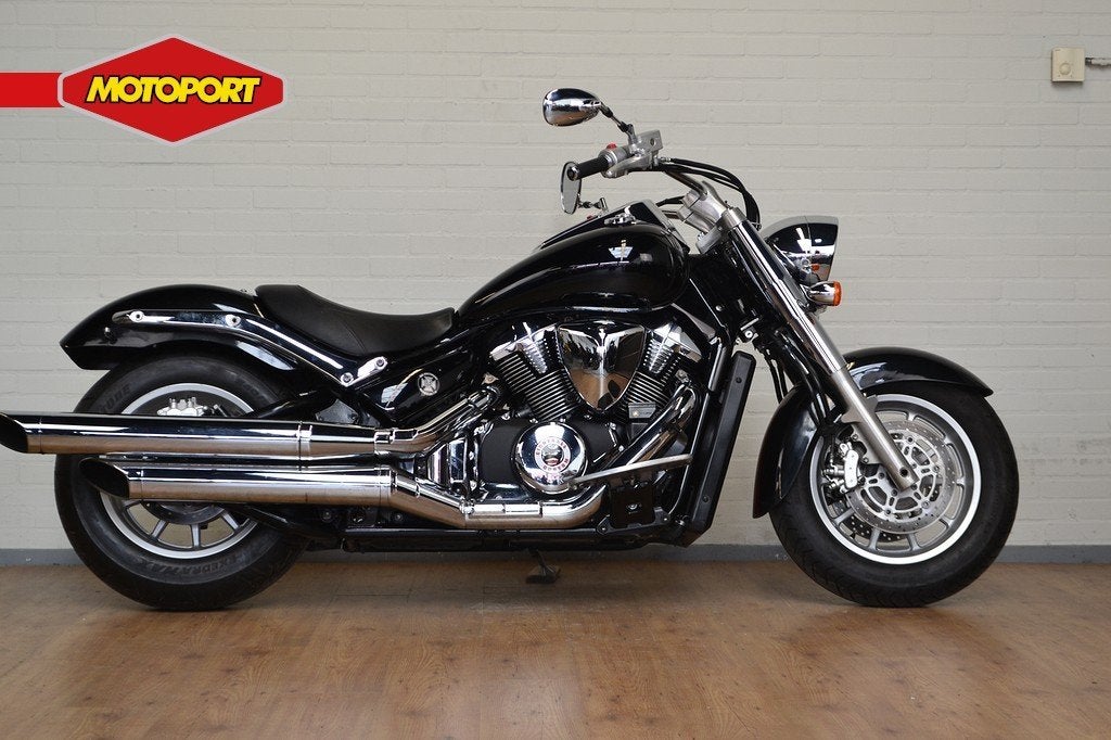 Suzuki C 1800 R (bj 2009), Lange Dreef 12
4131NH  Vianen, NL, Suzuki, Chopper, Bedrijf