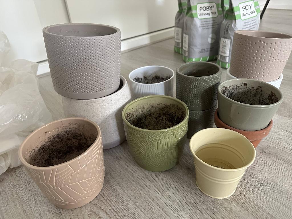 Diverse bloempotten, Gebruikt, Rond, Ophalen of Verzenden, Balkon