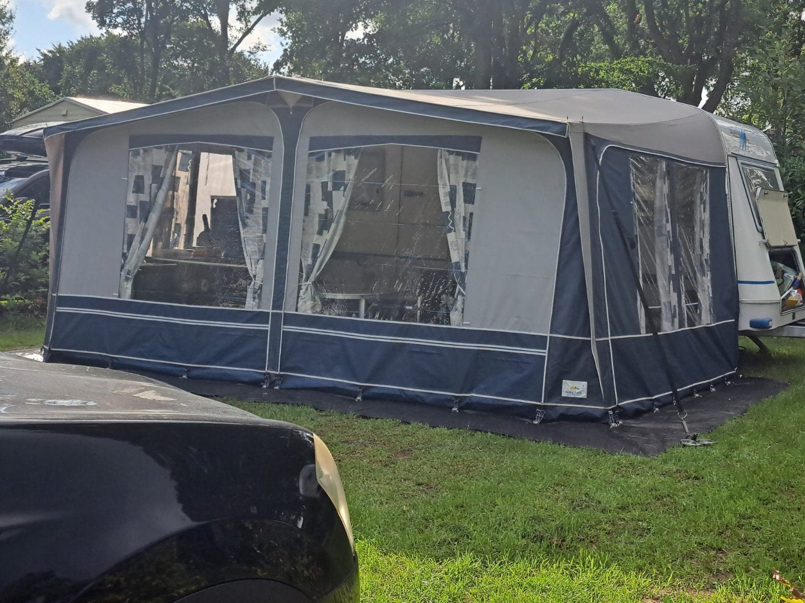 Voortent maat 11 - 3m diep, Ophalen