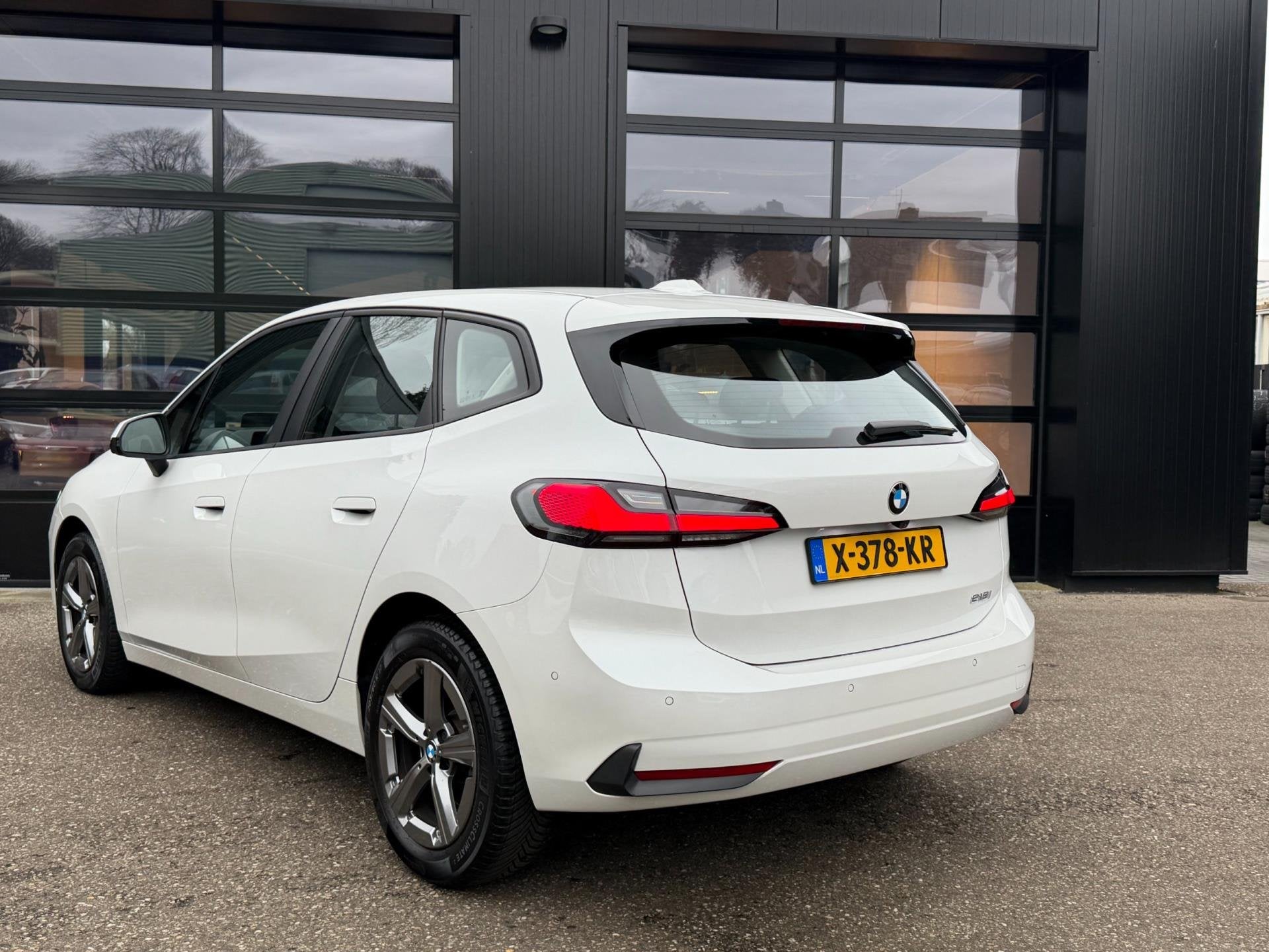 BMW 2-Serie Active Tourer 218i Luxury Line Headup Camera, Auto's, Gebruikt, 1445 kg, Wit, Origineel Nederlands