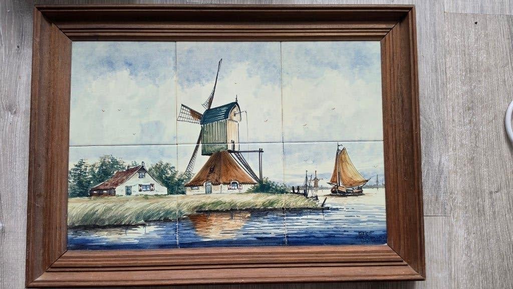 Delfts Polychroom Tegeltableau Molen Landschap, Antiek en Kunst, Antiek | Wandborden en Tegels, Ophalen