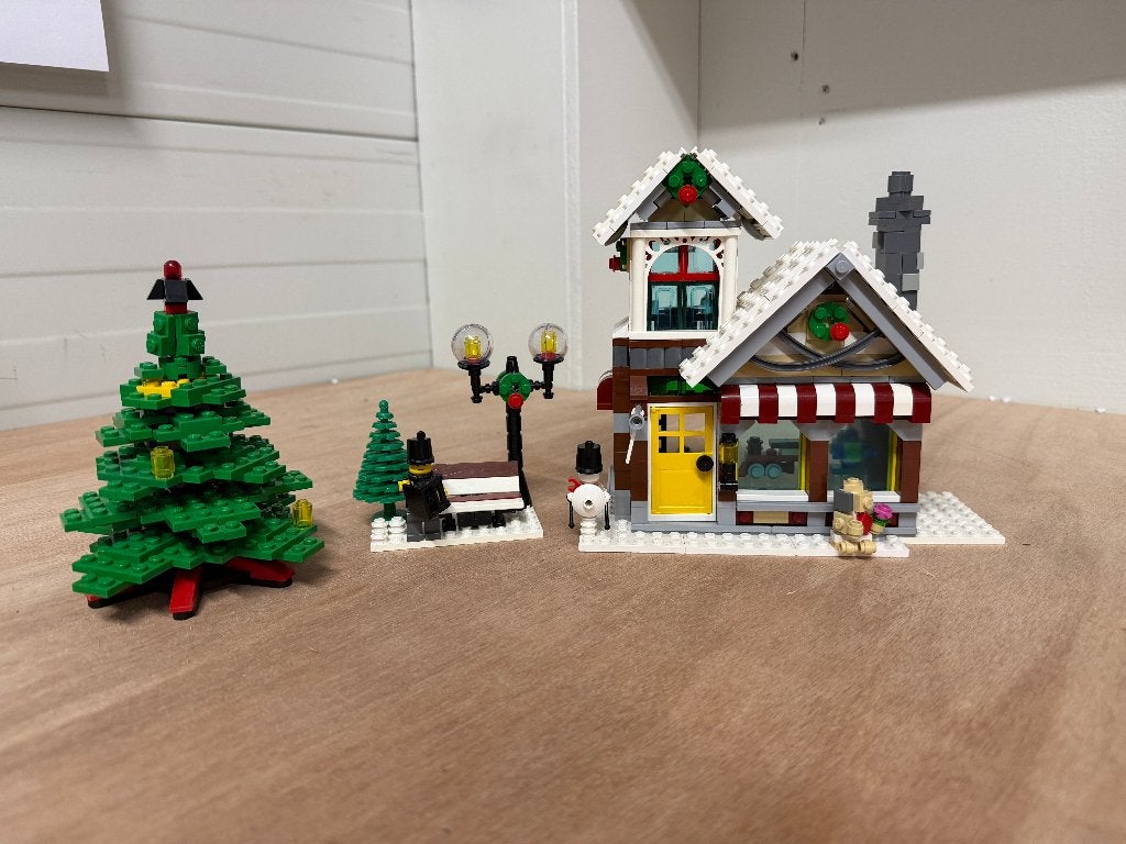 LEGO Winter Speelgoedwinkel 10249 | Creator Expert, Kinderen en Baby's, Speelgoed | Duplo en Lego, Gebruikt, Lego, Complete set