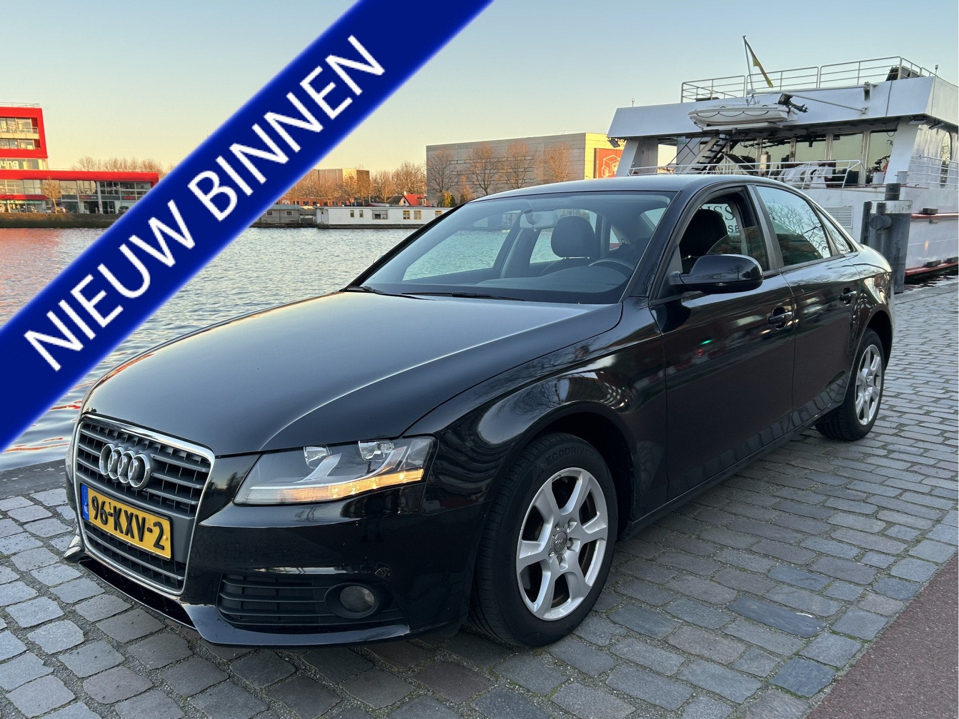 Audi A4 Limousine 1.8 TFSI Pro Line Business Airco/ECC Navi, Auto's, Euro 5, Stof, Gebruikt, Zwart