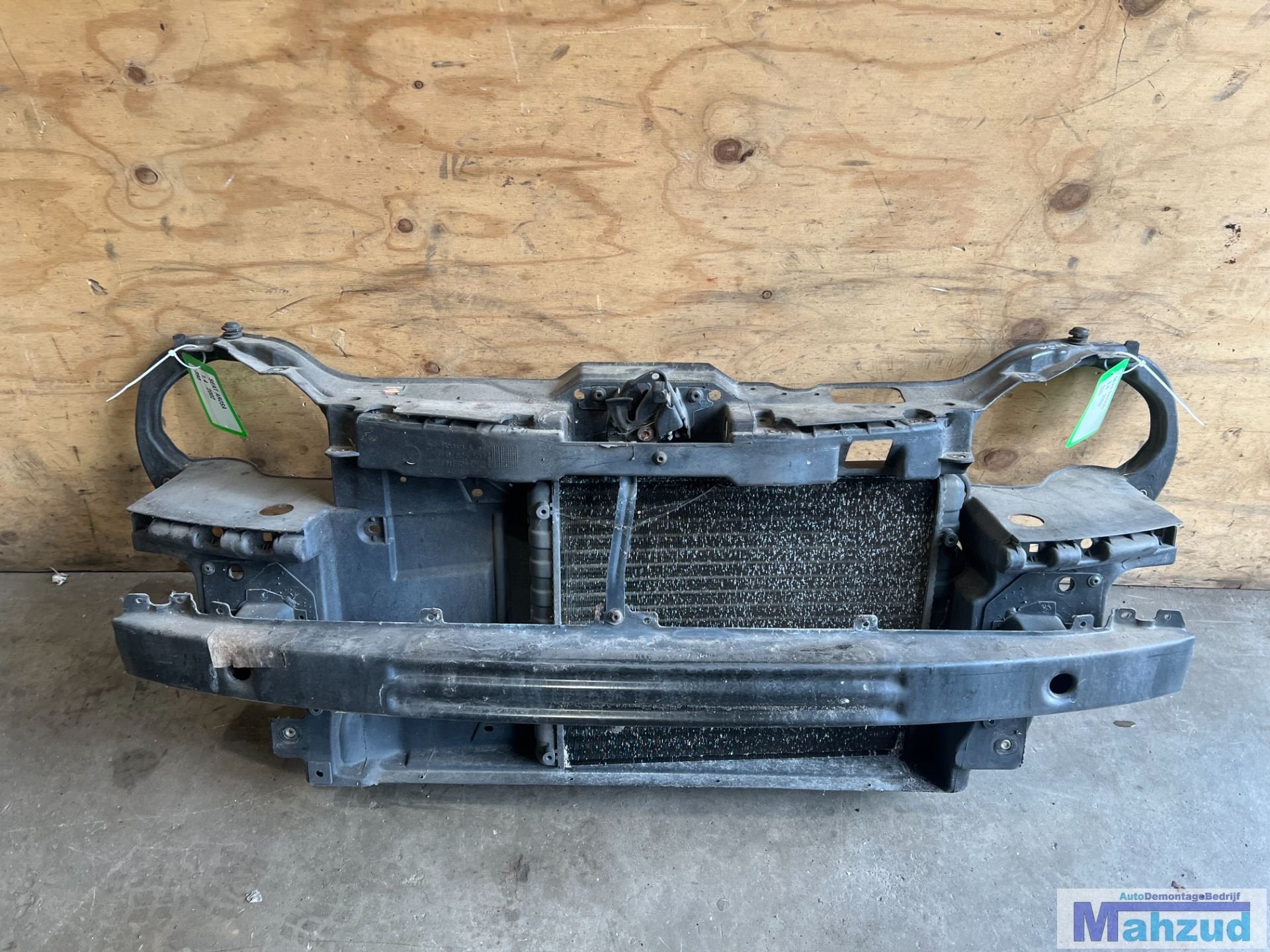 SEAT AROSA 1.4 front voorfront bumperbalk 1997-2004, Gebruikt, Autovia A-2, Km 585 585
08760  Martorell, ES, Ophalen of Verzenden