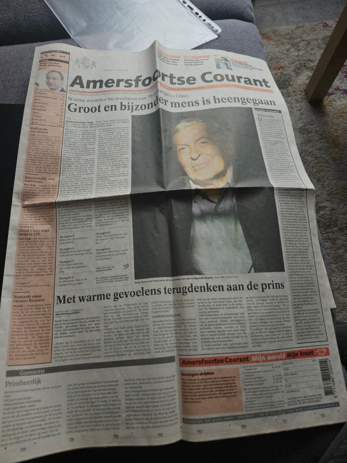 Amersfoortse Courant - Prins Claus overlijden, Ophalen of Verzenden, Gelezen, Krant